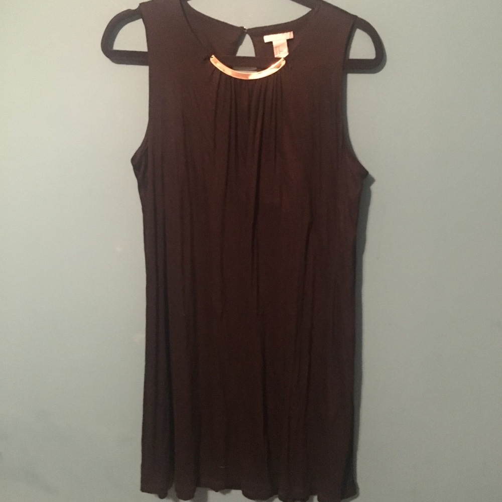 black knee length dress